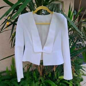 White cropped blazer